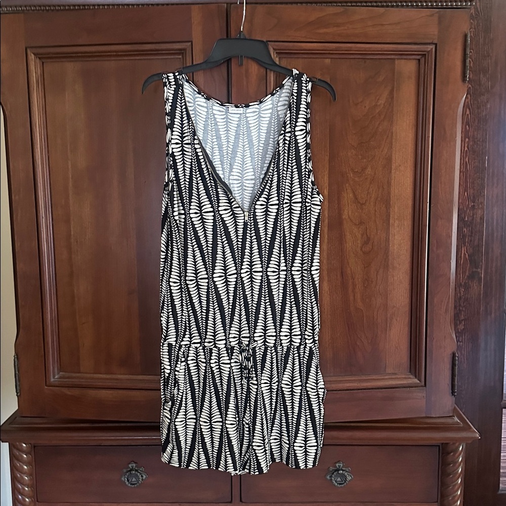 Black and Cream Sleeveless Romper